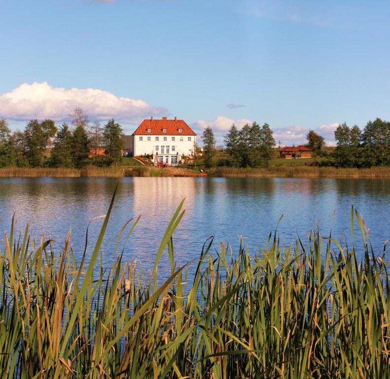 Gosciniec Rycerski Bed & Breakfast Paprotki Exterior photo