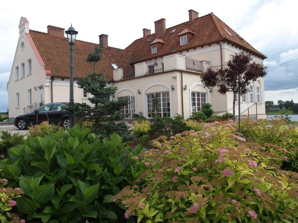 Gosciniec Rycerski Bed & Breakfast Paprotki Exterior photo