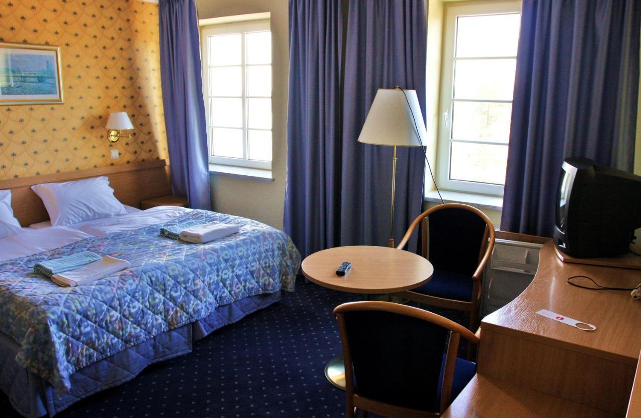 Gosciniec Rycerski Bed & Breakfast Paprotki Room photo
